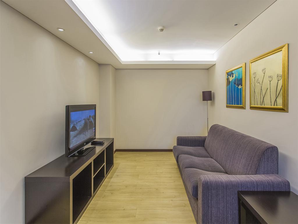 Comfort Suite Beijing Bagian luar foto